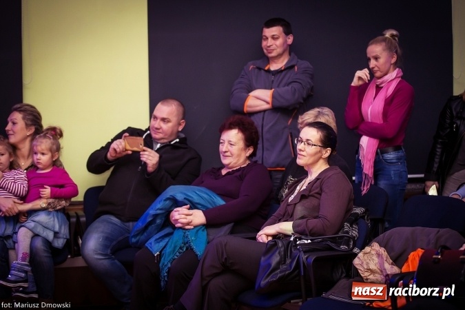 Zdjęcie w galerii na portalu naszraciborz.pl: Jesienne Tańczenie na Rozkręcenie wiadomości z regionu