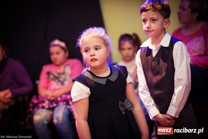 Zdjęcie w galerii na portalu naszraciborz.pl: Jesienne Tańczenie na Rozkręcenie wiadomości z regionu