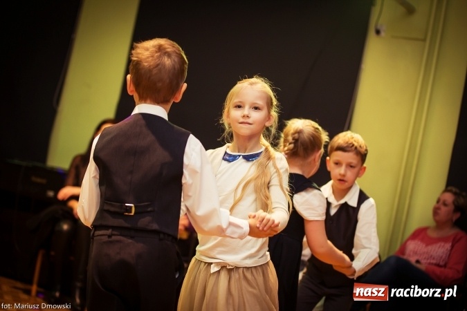 Zdjęcie w galerii na portalu naszraciborz.pl: Jesienne Tańczenie na Rozkręcenie wiadomości z regionu