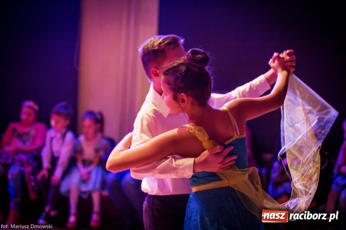 Zdjęcie w galerii na portalu naszraciborz.pl: Jesienne Tańczenie na Rozkręcenie wiadomości z regionu