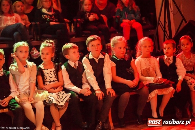 Zdjęcie w galerii na portalu naszraciborz.pl: Jesienne Tańczenie na Rozkręcenie wiadomości z regionu