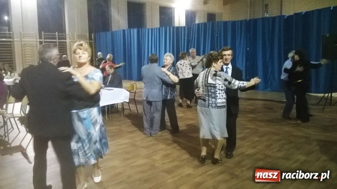 Zdjęcie w galerii na portalu naszraciborz.pl: Starsi mieszkańcy Rud bawili się na Dniu Seniora wiadomości z regionu