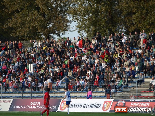 Zdjęcie w galerii na portalu naszraciborz.pl: Unitki grały, ale przegrały 1:3 wiadomości z regionu