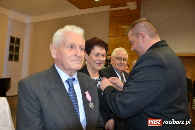 Zdjęcie w galerii na portalu naszraciborz.pl: Tyle razem dróg przebytych, czyli złote jubileusze w Krzyżanowicach wiadomości z regionu