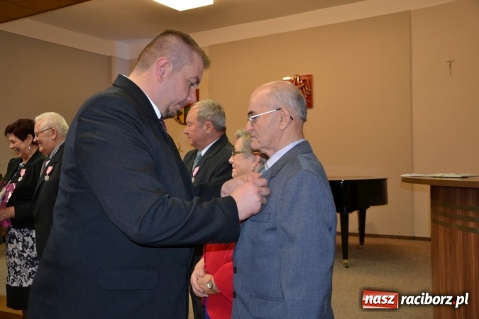 Zdjęcie w galerii na portalu naszraciborz.pl: Tyle razem dróg przebytych, czyli złote jubileusze w Krzyżanowicach wiadomości z regionu