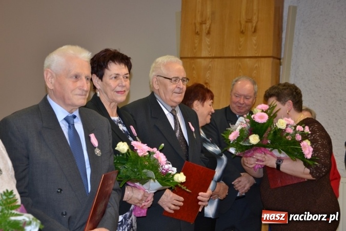 Zdjęcie w galerii na portalu naszraciborz.pl: Tyle razem dróg przebytych, czyli złote jubileusze w Krzyżanowicach wiadomości z regionu