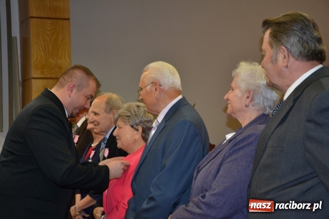 Zdjęcie w galerii na portalu naszraciborz.pl: Tyle razem dróg przebytych, czyli złote jubileusze w Krzyżanowicach wiadomości z regionu