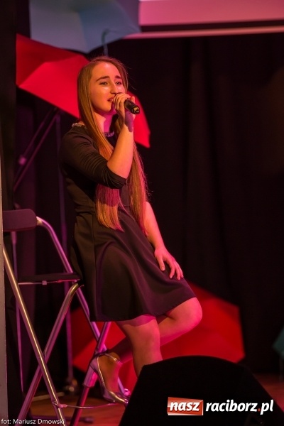 Zdjęcie w galerii na portalu naszraciborz.pl: Jesienne granie w MDK. Muzyczne podróże solistów Mirażu wiadomości z regionu