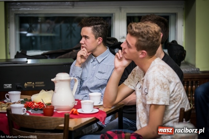 Zdjęcie w galerii na portalu naszraciborz.pl: Jesienne granie w MDK. Muzyczne podróże solistów Mirażu wiadomości z regionu