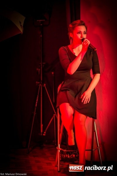 Zdjęcie w galerii na portalu naszraciborz.pl: Jesienne granie w MDK. Muzyczne podróże solistów Mirażu wiadomości z regionu