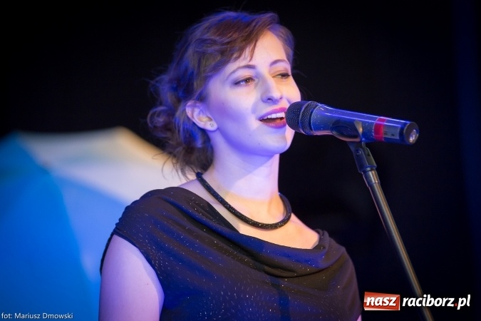Zdjęcie w galerii na portalu naszraciborz.pl: Jesienne granie w MDK. Muzyczne podróże solistów Mirażu wiadomości z regionu