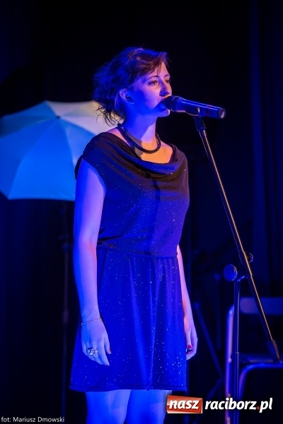 Zdjęcie w galerii na portalu naszraciborz.pl: Jesienne granie w MDK. Muzyczne podróże solistów Mirażu wiadomości z regionu