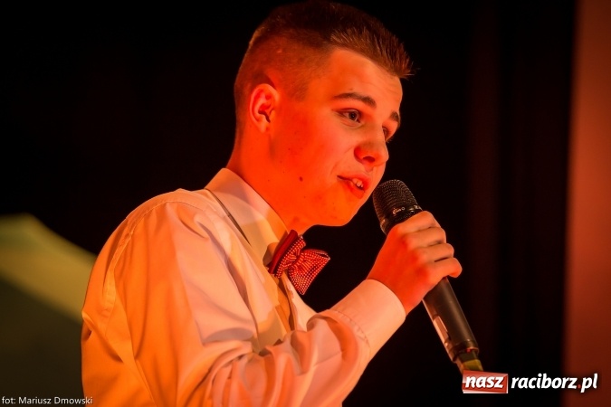 Zdjęcie w galerii na portalu naszraciborz.pl: Jesienne granie w MDK. Muzyczne podróże solistów Mirażu wiadomości z regionu