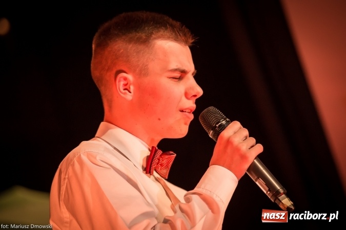 Zdjęcie w galerii na portalu naszraciborz.pl: Jesienne granie w MDK. Muzyczne podróże solistów Mirażu wiadomości z regionu