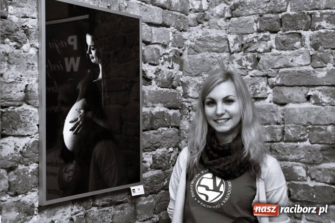 Zdjęcie w galerii na portalu naszraciborz.pl: Cisza w starym opactwie, czyli jubileuszowa wystawa Fotonu wiadomości z regionu