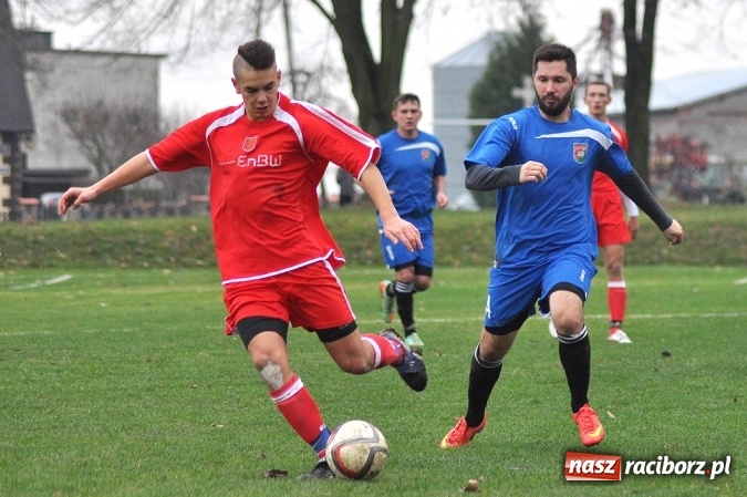 Zdjęcie w galerii na portalu naszraciborz.pl: Krzanowice wygrały ostatni mecz w tym roku wiadomości z regionu