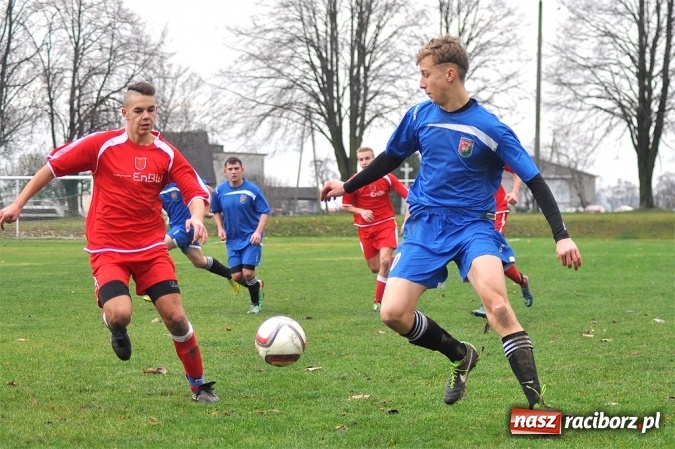 Zdjęcie w galerii na portalu naszraciborz.pl: Krzanowice wygrały ostatni mecz w tym roku wiadomości z regionu