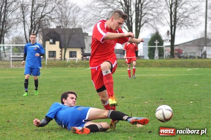 Zdjęcie w galerii na portalu naszraciborz.pl: Krzanowice wygrały ostatni mecz w tym roku wiadomości z regionu