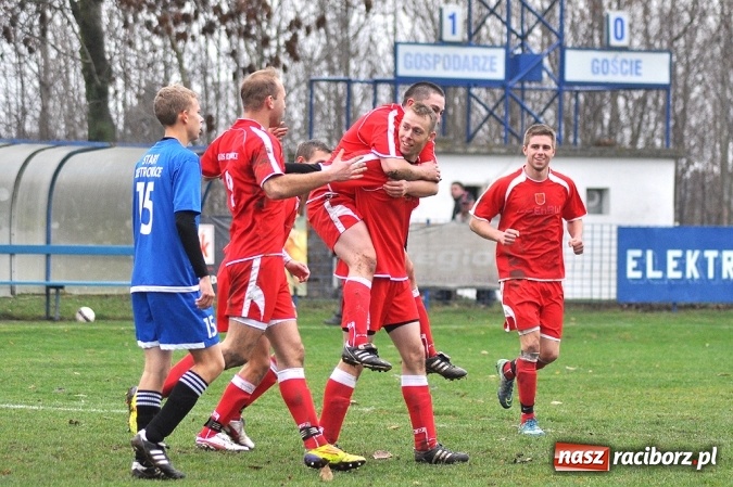 Zdjęcie w galerii na portalu naszraciborz.pl: Krzanowice wygrały ostatni mecz w tym roku wiadomości z regionu