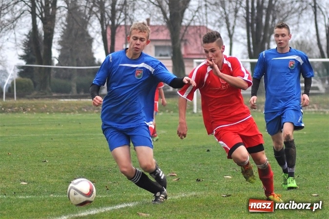 Zdjęcie w galerii na portalu naszraciborz.pl: Krzanowice wygrały ostatni mecz w tym roku wiadomości z regionu