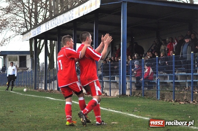 Zdjęcie w galerii na portalu naszraciborz.pl: Krzanowice wygrały ostatni mecz w tym roku wiadomości z regionu
