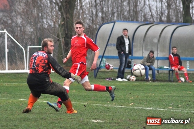 Zdjęcie w galerii na portalu naszraciborz.pl: Krzanowice wygrały ostatni mecz w tym roku wiadomości z regionu