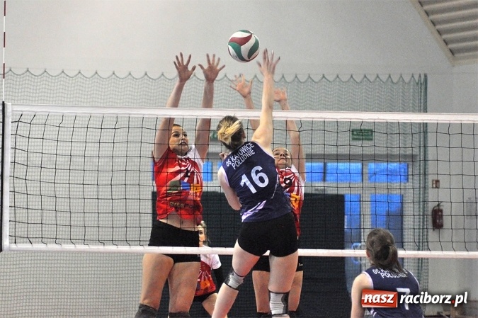 Zdjęcie w galerii na portalu naszraciborz.pl: Siatkarki UKS Krzanowice pokonały lidera wiadomości z regionu