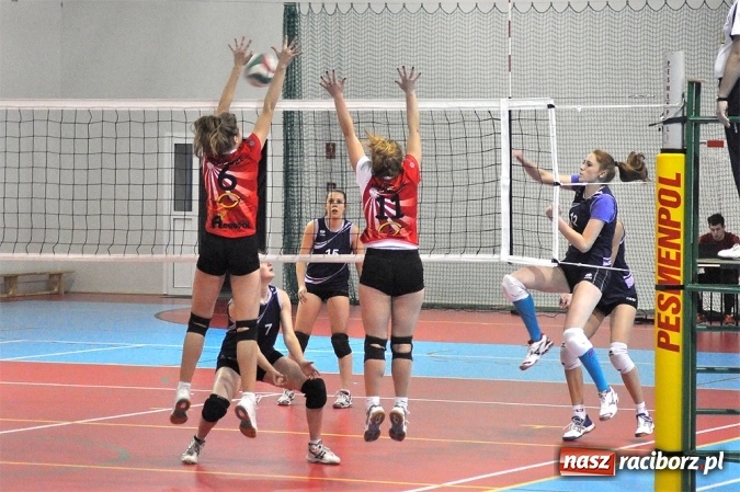 Zdjęcie w galerii na portalu naszraciborz.pl: Siatkarki UKS Krzanowice pokonały lidera wiadomości z regionu