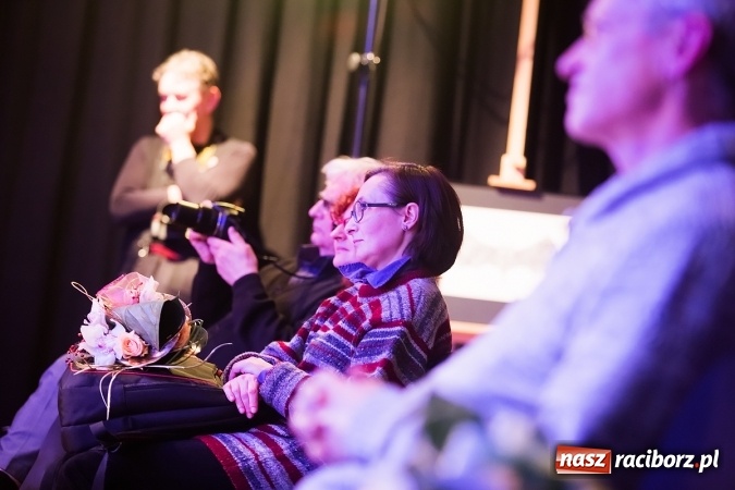 Zdjęcie w galerii na portalu naszraciborz.pl: Zbigniew Foryś zagrał w Raciborskim Centrum Kultury. Promocja nowego numeru Almanachu Prowincjonalnego wiadomości z regionu