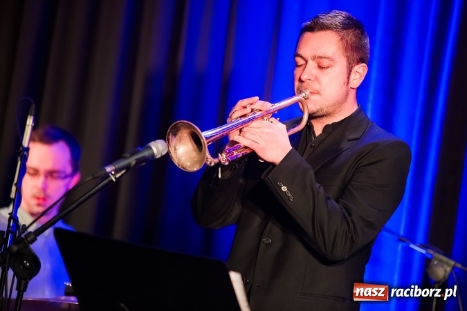Zdjęcie w galerii na portalu naszraciborz.pl: Zbigniew Foryś zagrał w Raciborskim Centrum Kultury. Promocja nowego numeru Almanachu Prowincjonalnego wiadomości z regionu