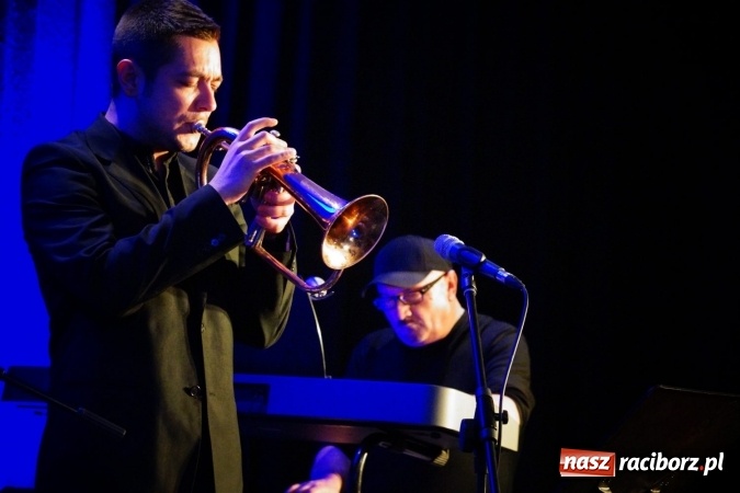 Zdjęcie w galerii na portalu naszraciborz.pl: Zbigniew Foryś zagrał w Raciborskim Centrum Kultury. Promocja nowego numeru Almanachu Prowincjonalnego wiadomości z regionu