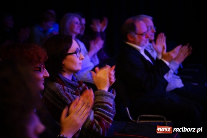 Zdjęcie w galerii na portalu naszraciborz.pl: Zbigniew Foryś zagrał w Raciborskim Centrum Kultury. Promocja nowego numeru Almanachu Prowincjonalnego wiadomości z regionu