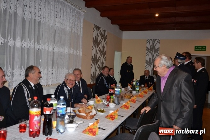 Zdjęcie w galerii na portalu naszraciborz.pl: Druhowie seniorzy spotkali się w Nowej Wiosce wiadomości z regionu