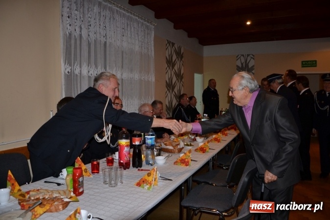 Zdjęcie w galerii na portalu naszraciborz.pl: Druhowie seniorzy spotkali się w Nowej Wiosce wiadomości z regionu