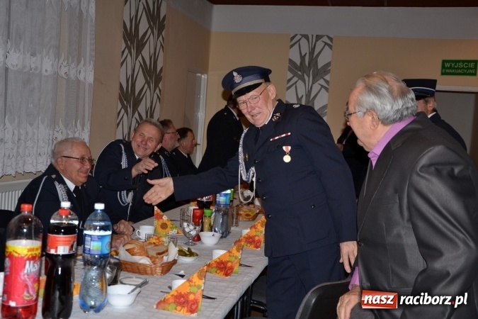 Zdjęcie w galerii na portalu naszraciborz.pl: Druhowie seniorzy spotkali się w Nowej Wiosce wiadomości z regionu