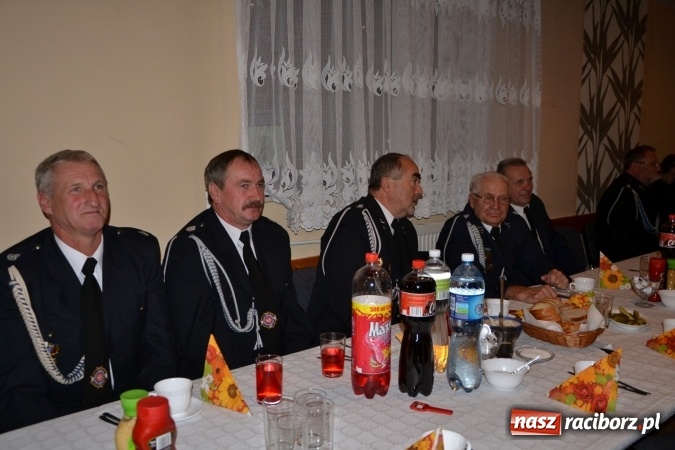 Zdjęcie w galerii na portalu naszraciborz.pl: Druhowie seniorzy spotkali się w Nowej Wiosce wiadomości z regionu