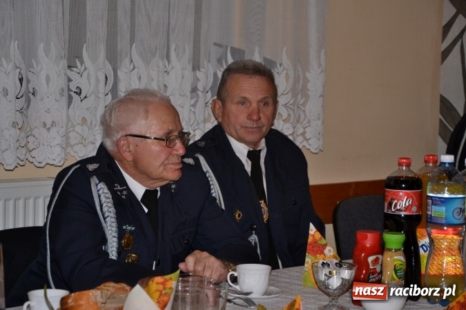 Zdjęcie w galerii na portalu naszraciborz.pl: Druhowie seniorzy spotkali się w Nowej Wiosce wiadomości z regionu