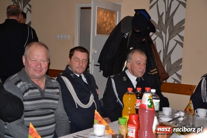 Zdjęcie w galerii na portalu naszraciborz.pl: Druhowie seniorzy spotkali się w Nowej Wiosce wiadomości z regionu