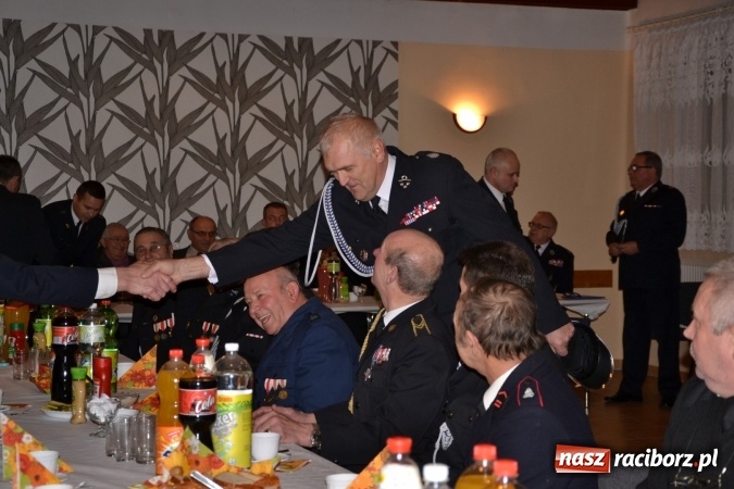 Zdjęcie w galerii na portalu naszraciborz.pl: Druhowie seniorzy spotkali się w Nowej Wiosce wiadomości z regionu