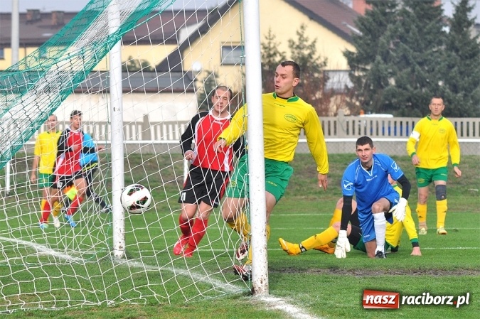 Zdjęcie w galerii na portalu naszraciborz.pl: W Studziennej strzelały tylko Chałupki wiadomości z regionu