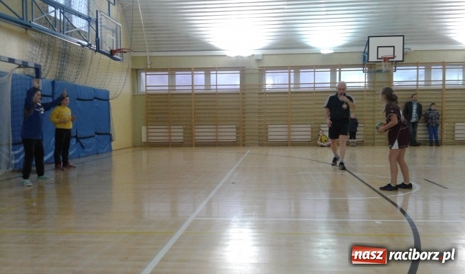 Zdjęcie w galerii na portalu naszraciborz.pl: Pietrowice Wielkie gospodarzem III Turnieju piłki ręcznej dziewcząt młodszych pod patronatem Starosty Raciborskiego wiadomości z regionu