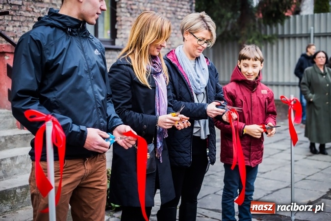 Zdjęcie w galerii na portalu naszraciborz.pl: Siedziba Stowarzyszenia Spektrum oficjalnie otwarta wiadomości z regionu