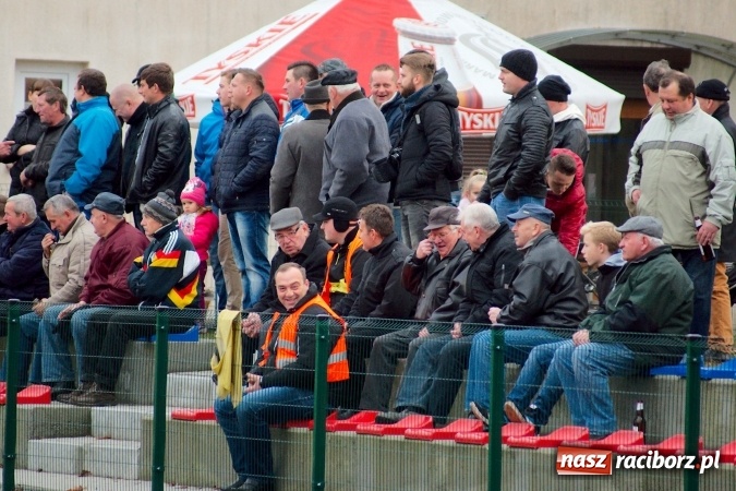 Zdjęcie w galerii na portalu naszraciborz.pl: Musioł strzelić musioł. Tworków wygrał po trudach wiadomości z regionu