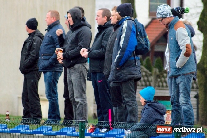 Zdjęcie w galerii na portalu naszraciborz.pl: Musioł strzelić musioł. Tworków wygrał po trudach wiadomości z regionu