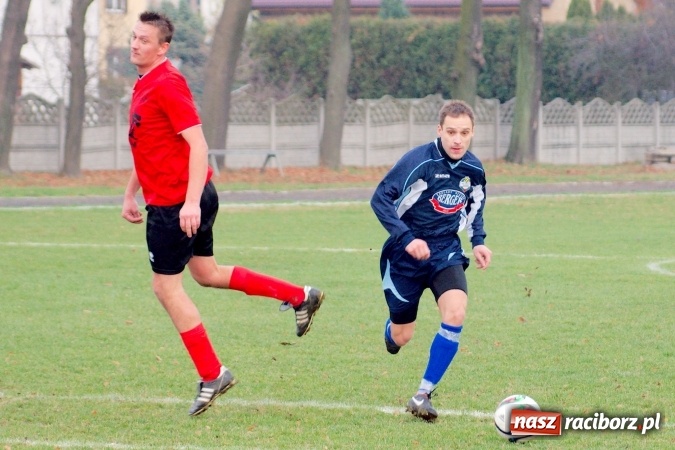 Zdjęcie w galerii na portalu naszraciborz.pl: Musioł strzelić musioł. Tworków wygrał po trudach wiadomości z regionu