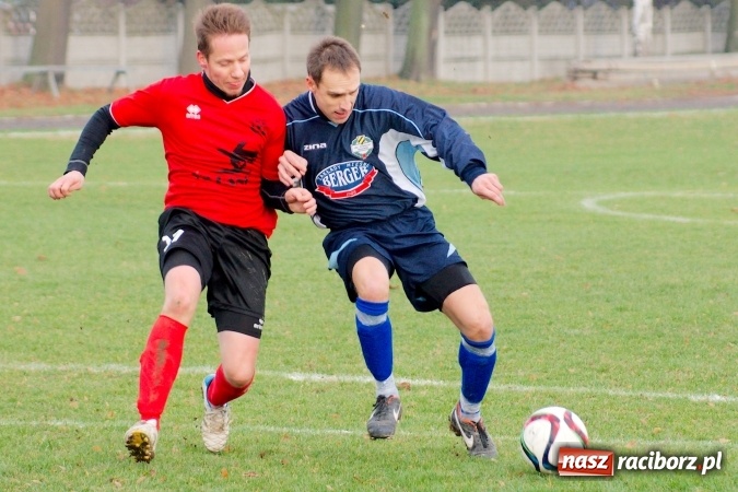 Zdjęcie w galerii na portalu naszraciborz.pl: Musioł strzelić musioł. Tworków wygrał po trudach wiadomości z regionu