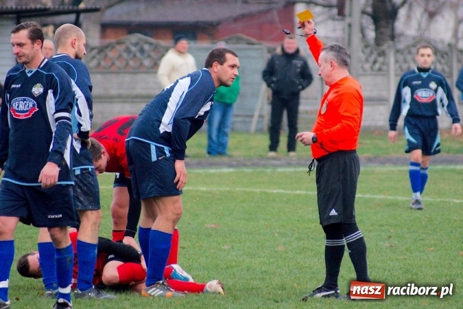 Zdjęcie w galerii na portalu naszraciborz.pl: Musioł strzelić musioł. Tworków wygrał po trudach wiadomości z regionu