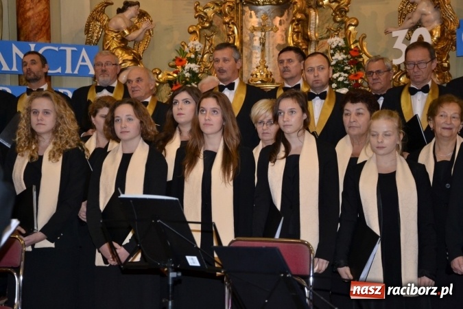 Zdjęcie w galerii na portalu naszraciborz.pl: Chór św. Anny z Krzyżanowic świętował jubileusz wiadomości z regionu