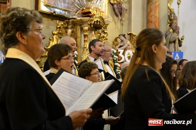 Zdjęcie w galerii na portalu naszraciborz.pl: Chór św. Anny z Krzyżanowic świętował jubileusz wiadomości z regionu