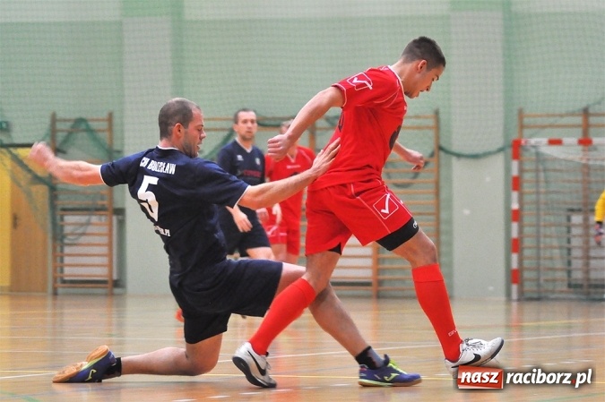 Zdjęcie w galerii na portalu naszraciborz.pl: Harpagany pokonały Mat-Bruk po zaciętym meczu wiadomości z regionu